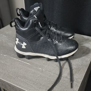 Under Armour Kids Black and White Cleats